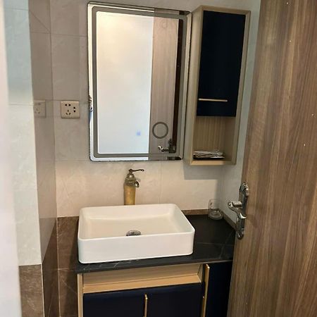 Royal Hotel & Apartment Дананг Экстерьер фото